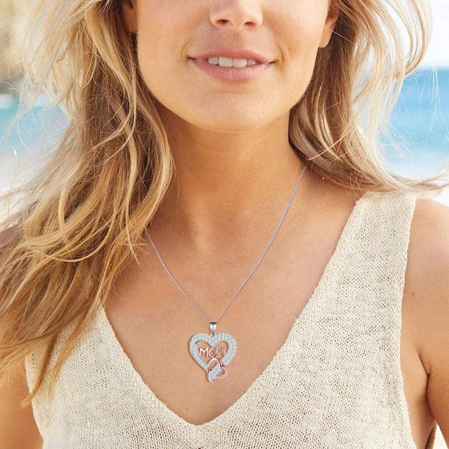 Heart-shaped Diamond Necklace With Color Separation